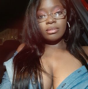 Meet your Posher, Niasha